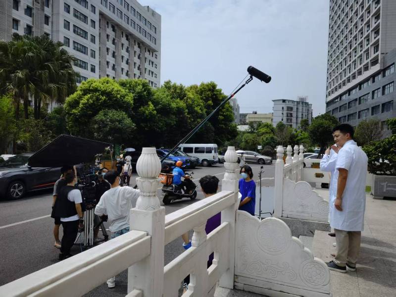 金山区广告片拍摄公司低成本实现高规格制作的诀窍